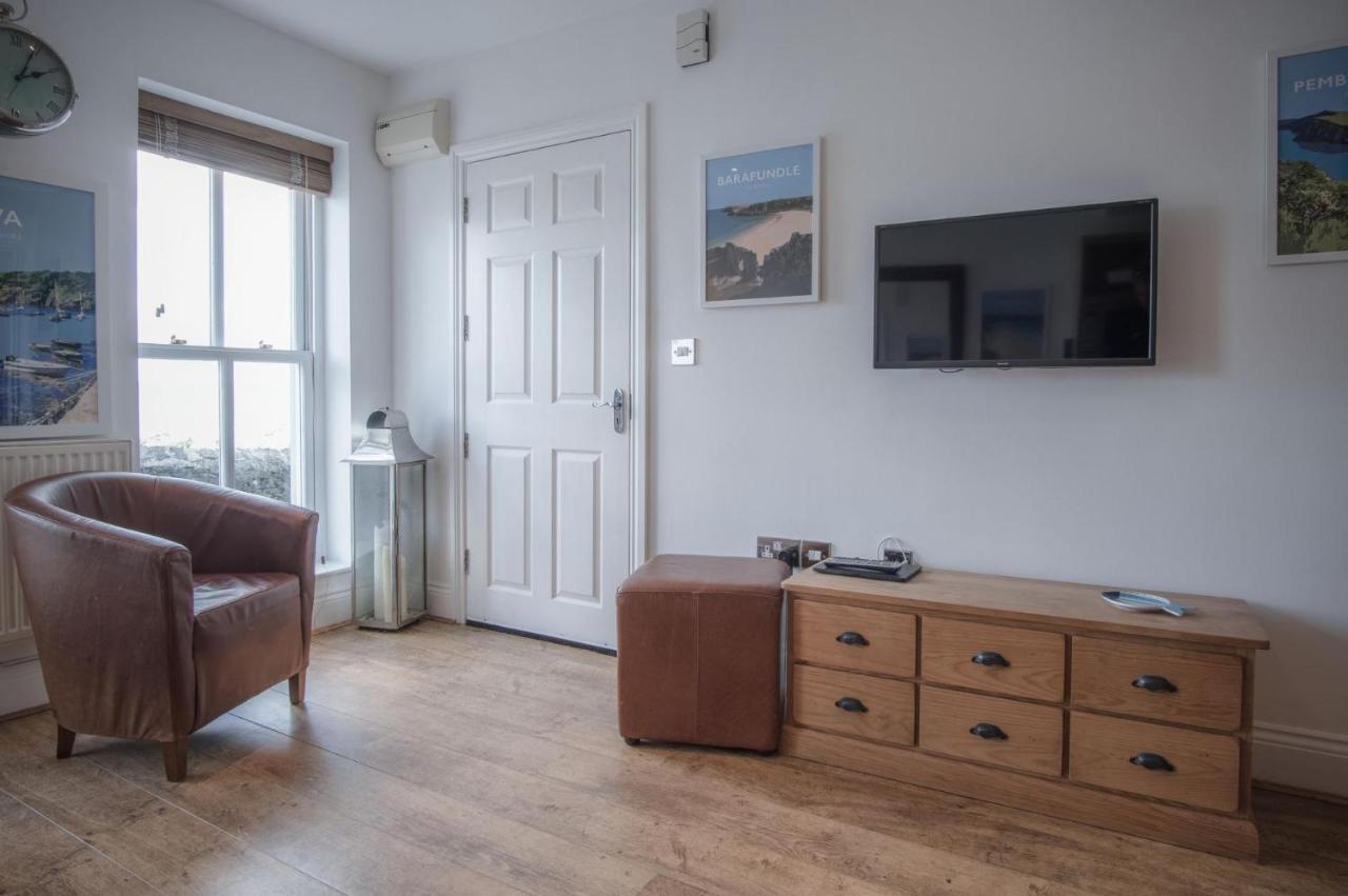 Goscar Court - 1 Bedroom Apartment - Tenby Exterior foto