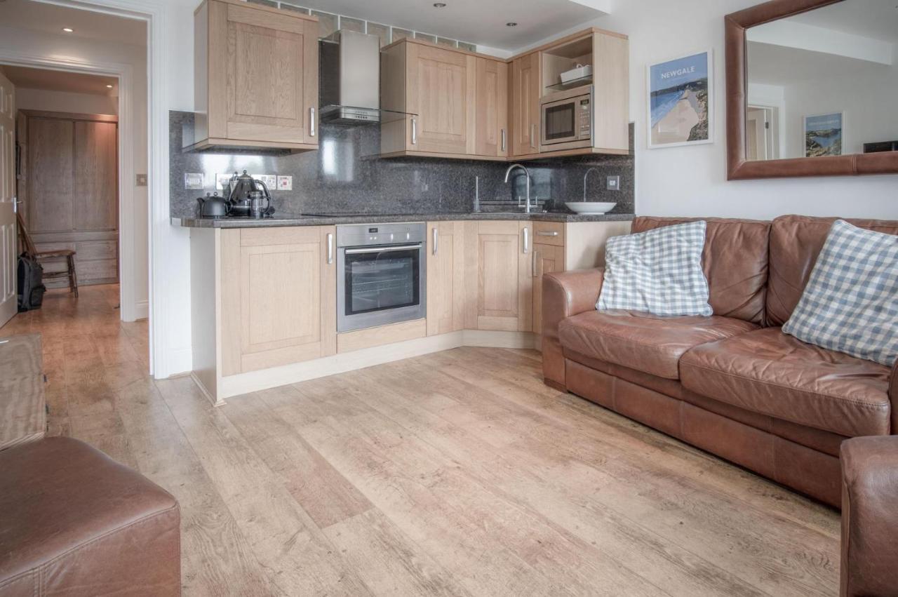 Goscar Court - 1 Bedroom Apartment - Tenby Exterior foto